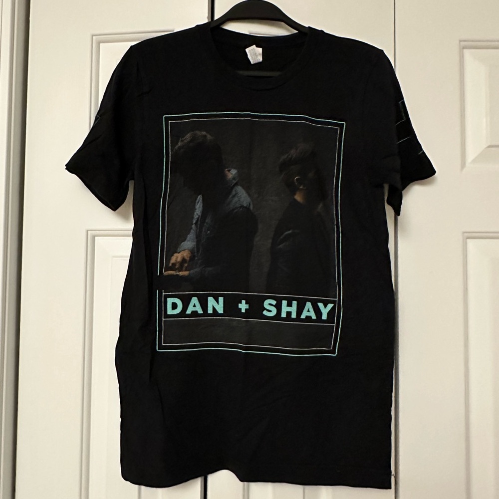 (S) Mens Dan + Shay Concert T Shirt